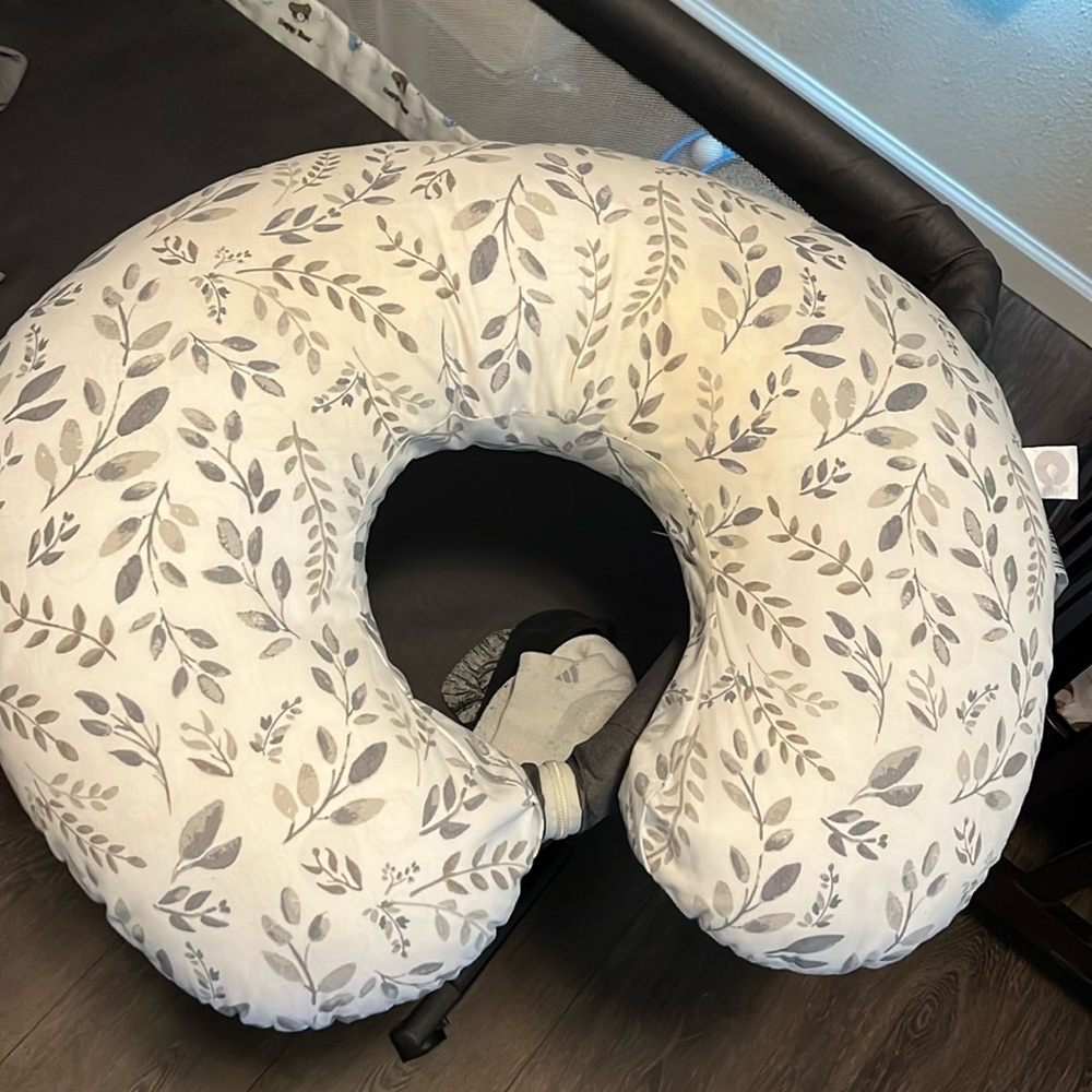 Boppy pillow